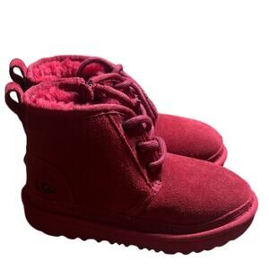 Ugg Neumel ll boots in red suede NWOT sticker on bottom girls size 12